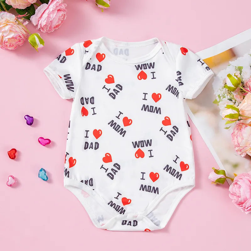 Baby “I Love Mom & Dad” Cotton Onesie – Soft Short Sleeve Bodysuit for Infant Photos & Everyday Wear