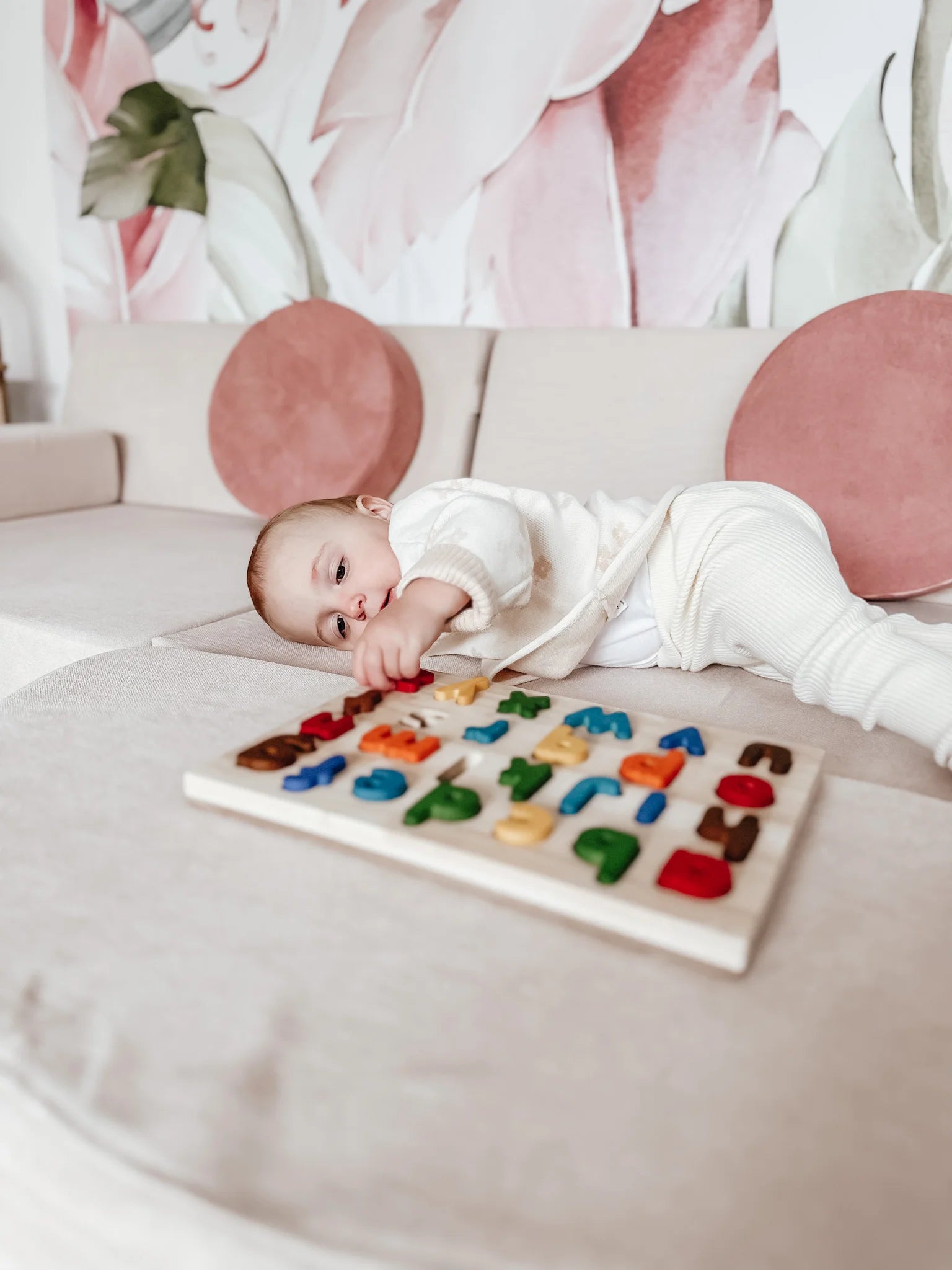 QToys Australia (USA) Lower case Letter Puzzle