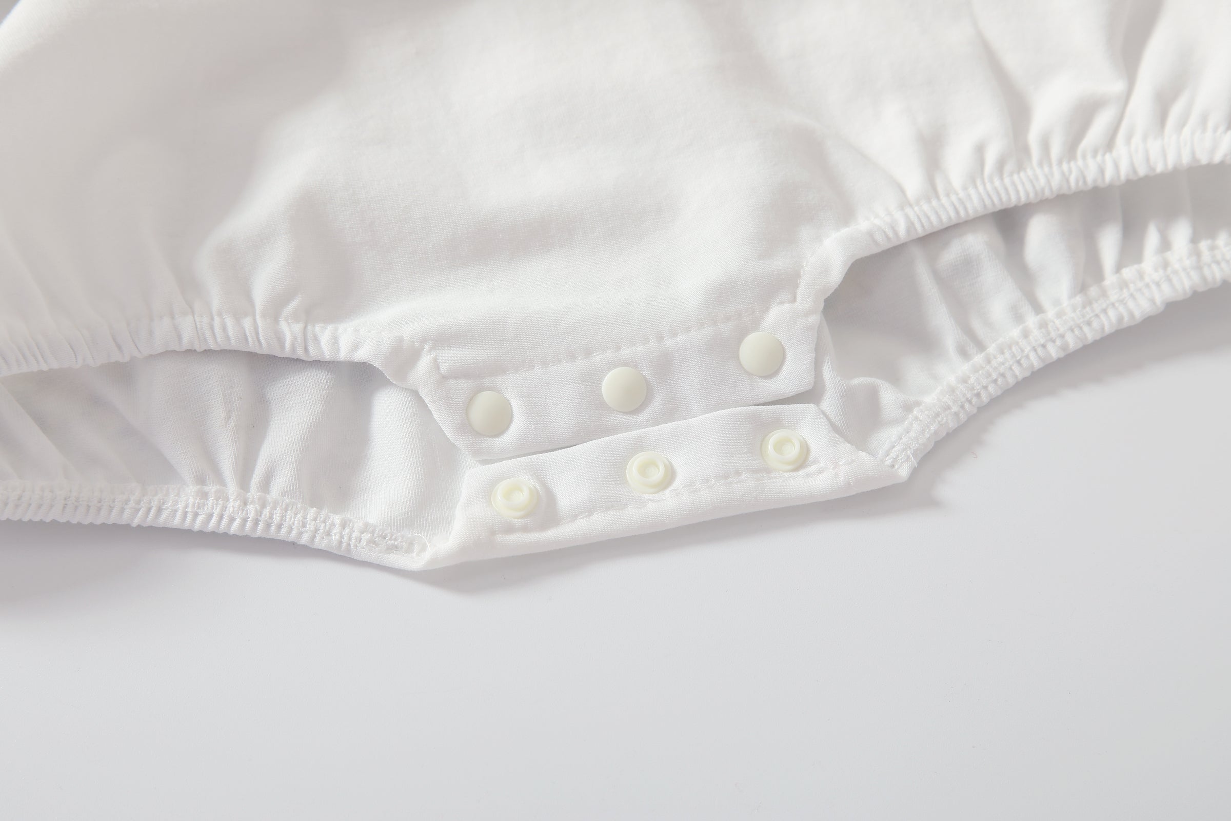 Baby Girl Vintage Floral Dress Set with Matching Bonnet – Elegant 2-Piece Outfit