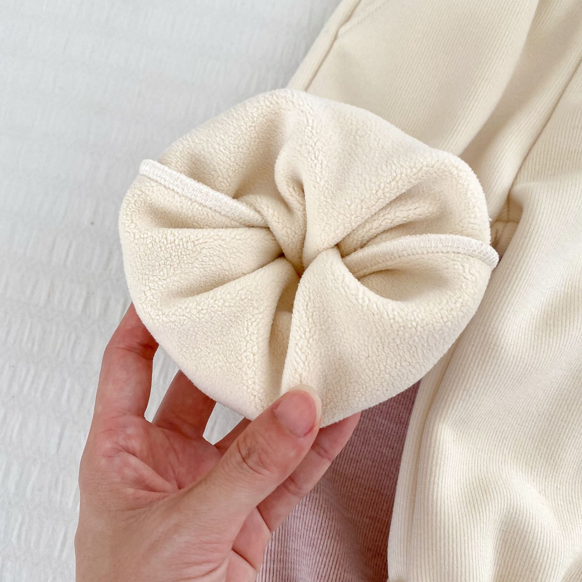 Unisex Teddy Bear Fleece Overalls Outfit Set – Cozy 2-Piece Baby & Toddler Fall/Winter Clothing (3–24 Months)